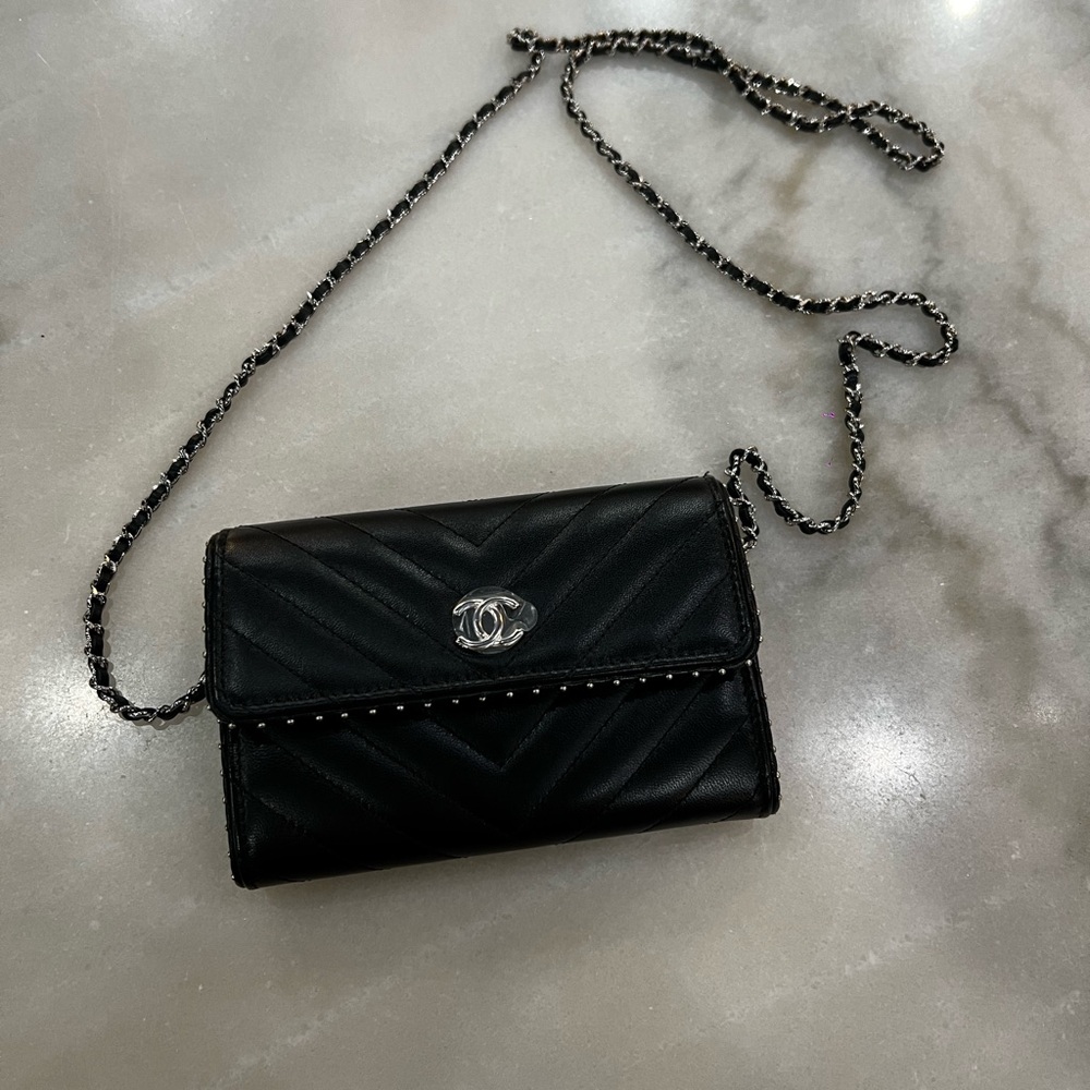 Lambskin Chevron Quilted Studded Clutch with Chain Black